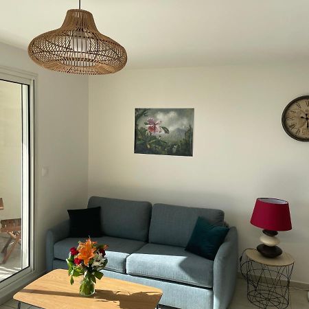Appartement Lumineux Renove A Neuf Saint Pierre Exterior foto